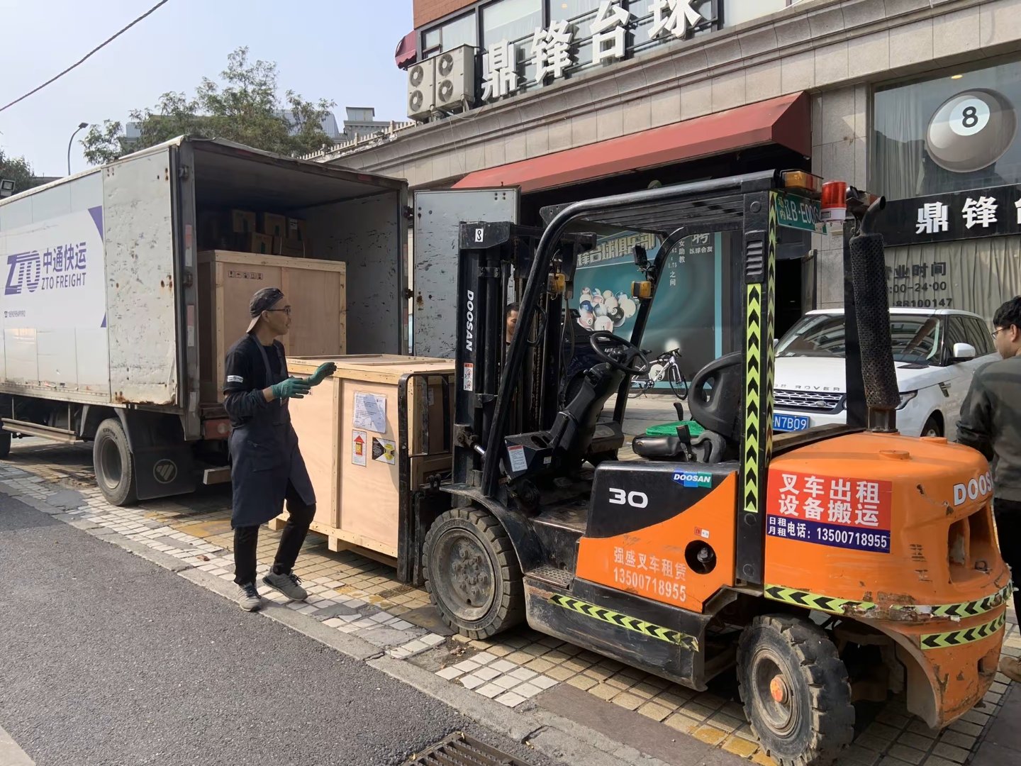 高效便捷的一站式服務 大連叉車租賃與設備搬運裝卸，兼論專業(yè)保潔服務